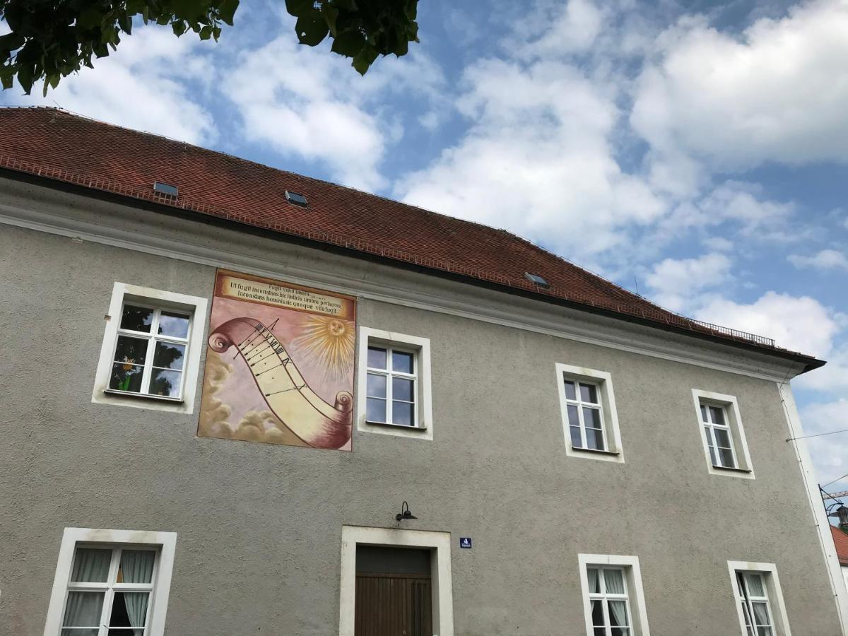 60Qm Wohnung Naabtal Im Historischen Pfarrhaus Pielenhofen Buitenkant foto